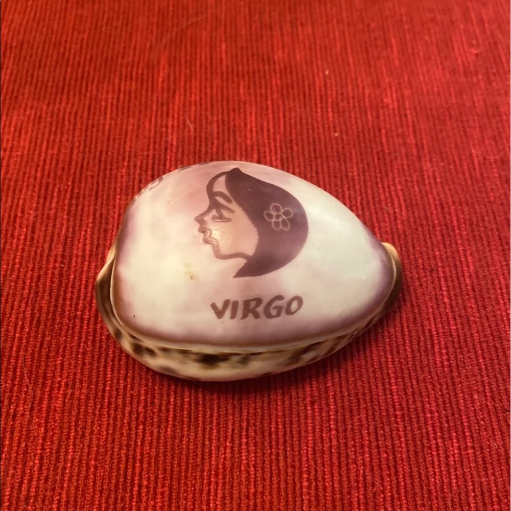 Virgo decorative beach shell